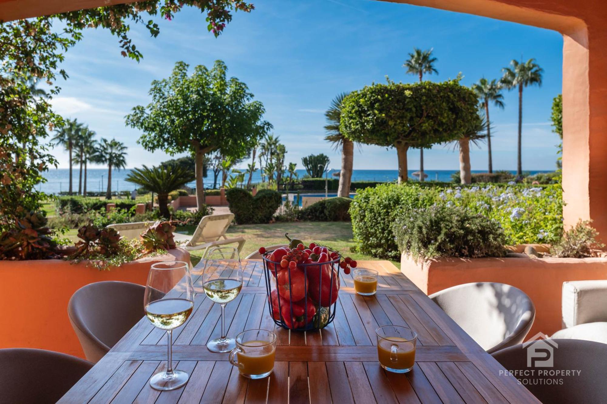 Casa Africa - Exclusive 2br By The Sea With Pool * Estepona